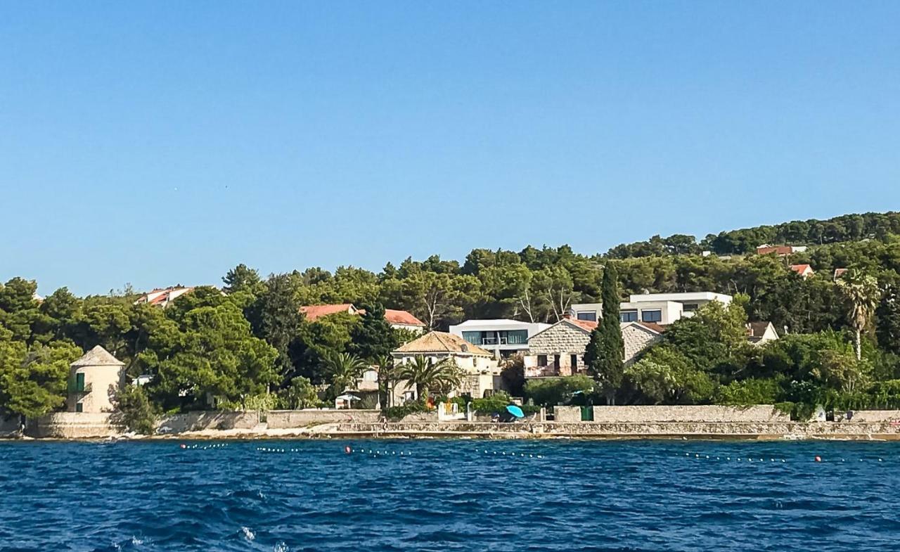 Villa Petra Sutivan Exterior photo